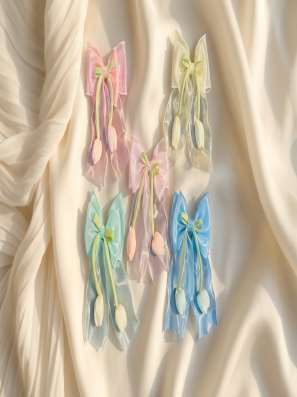 Bow clips with ribbon stems