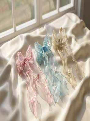 Long organza ribbon bows (design 38)