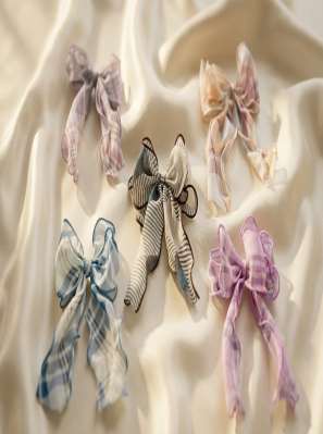 Patterned ribbon bows